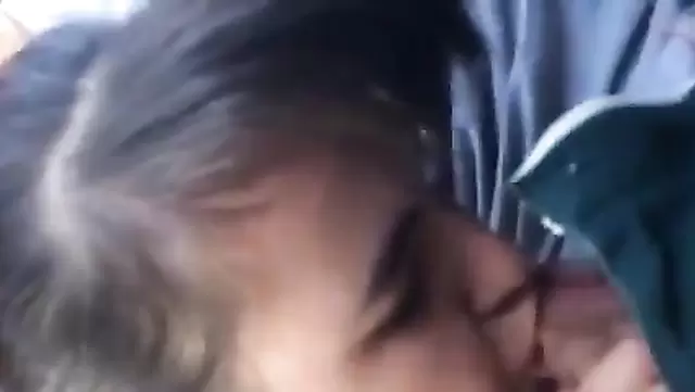 Узбечка любит нежно сосать